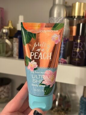 Bath & Body Works Pretty as a Peach Body Cream